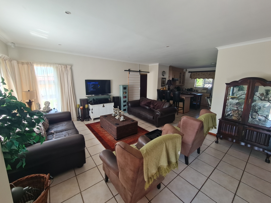 3 Bedroom Property for Sale in Jeffreys Bay Central Eastern Cape